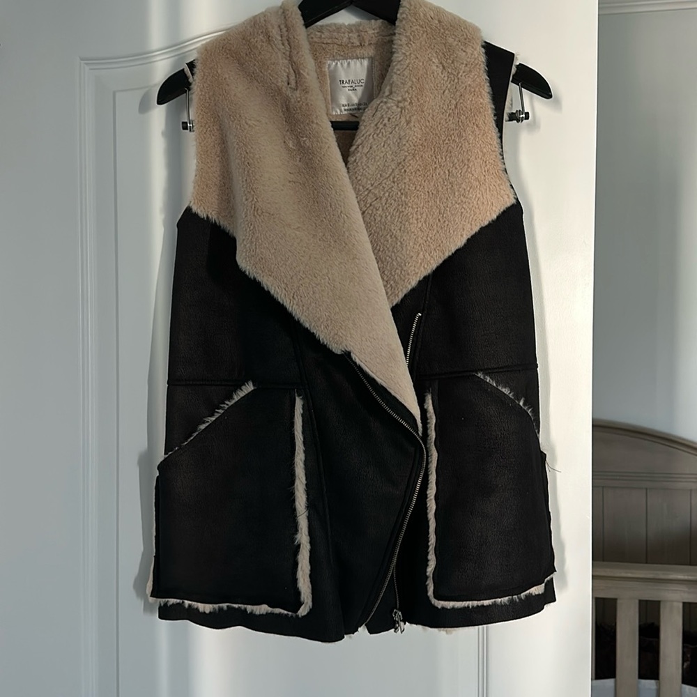 Zara black and cream fur-lined vest. Size small